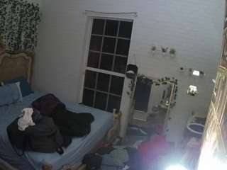 voyeurcam hornyhostel 03